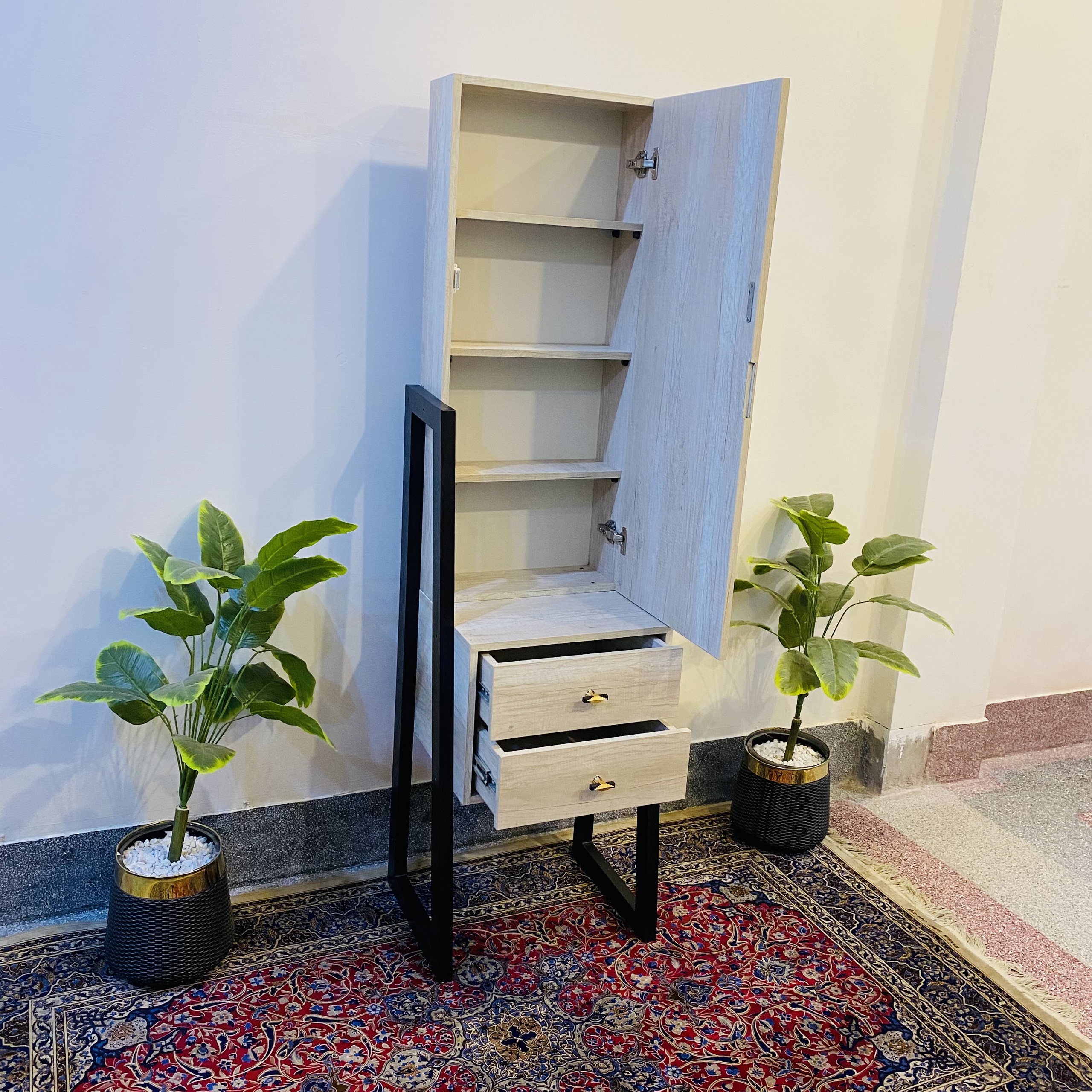 Dresser - Image 4