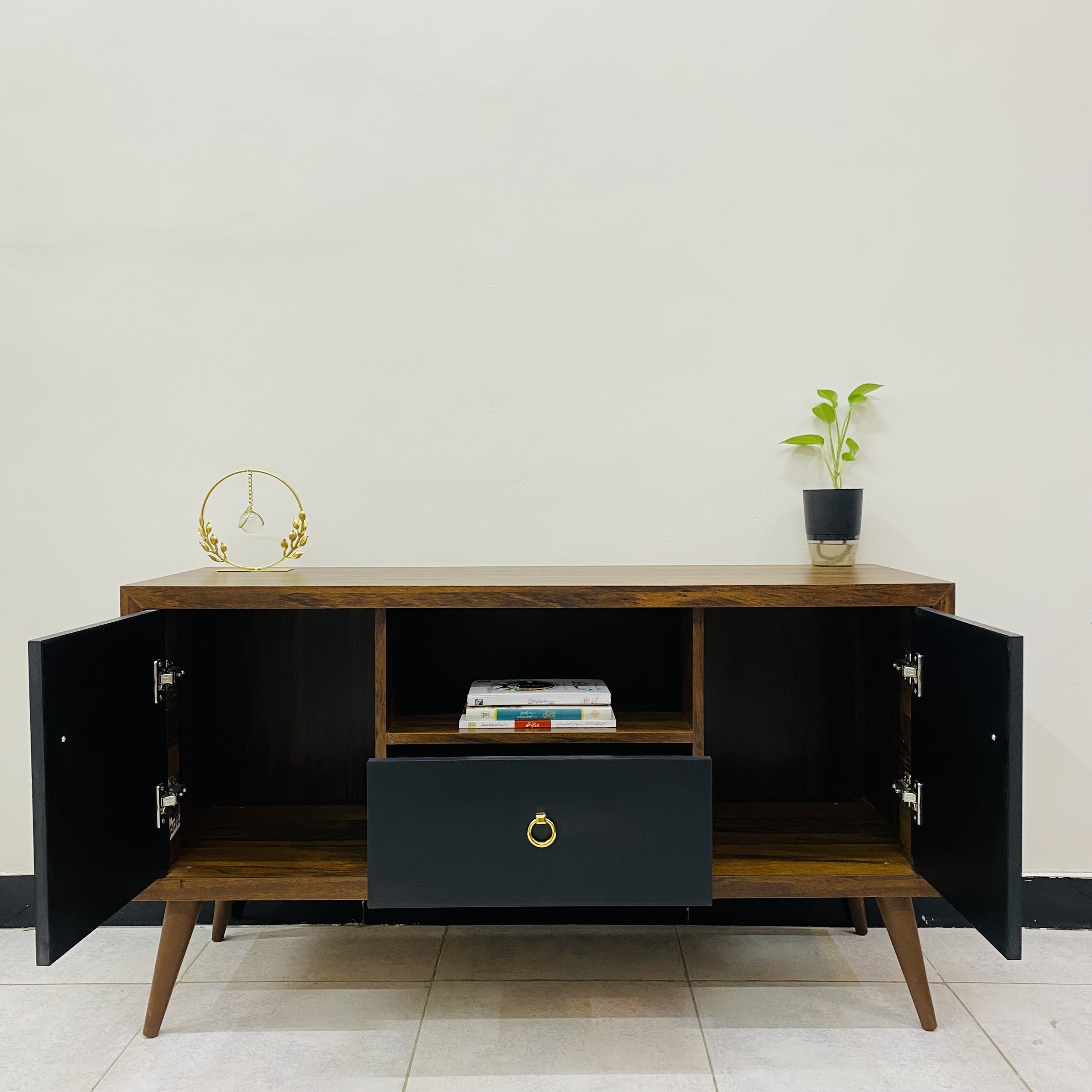 Black & Brown LCD Console - Image 2
