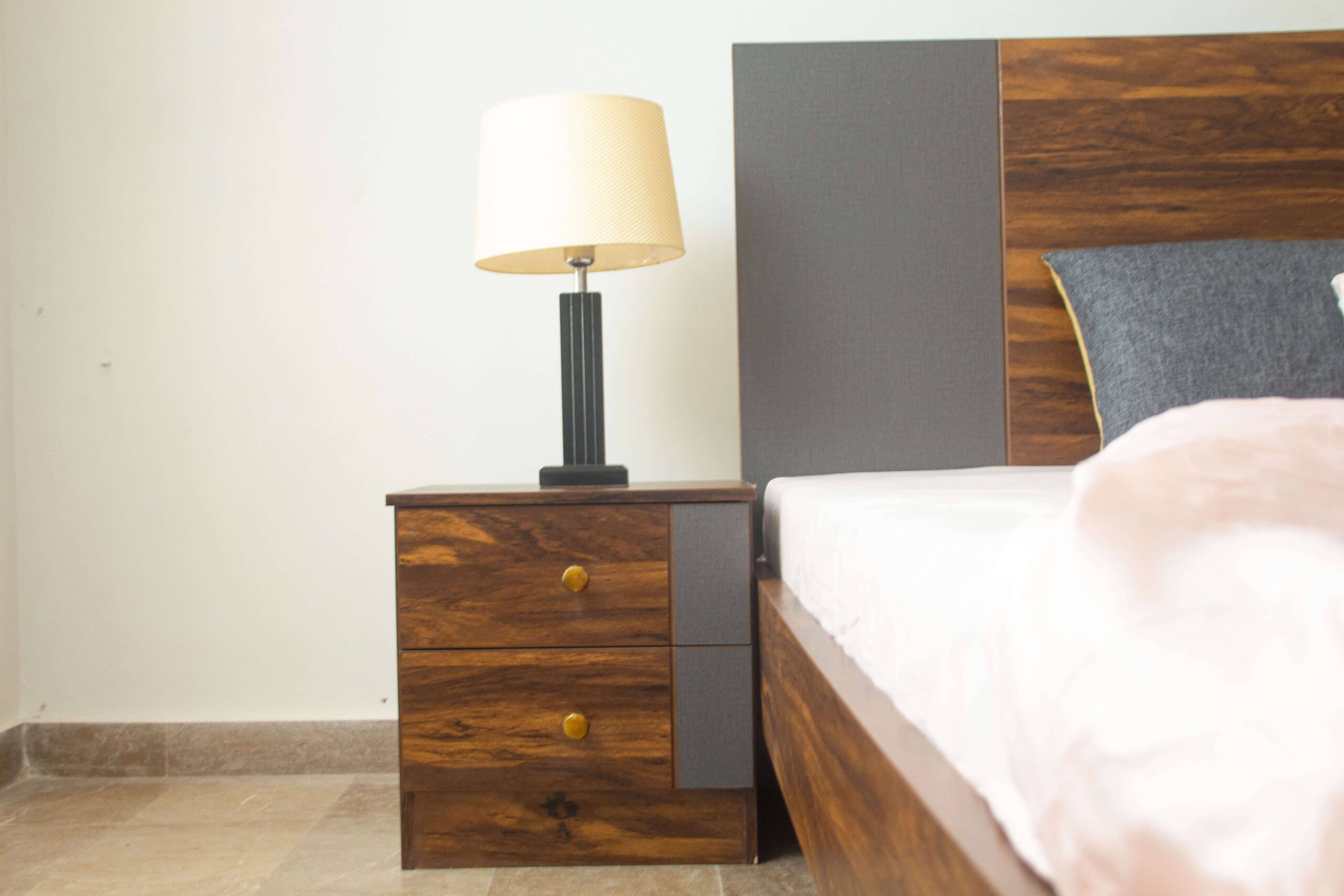 Grey&Brown Bed Set - Image 3