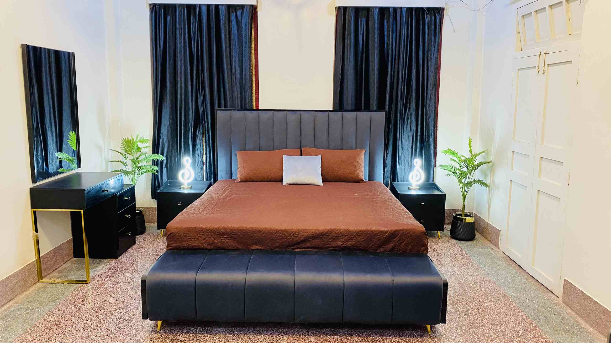 Black Bed Set