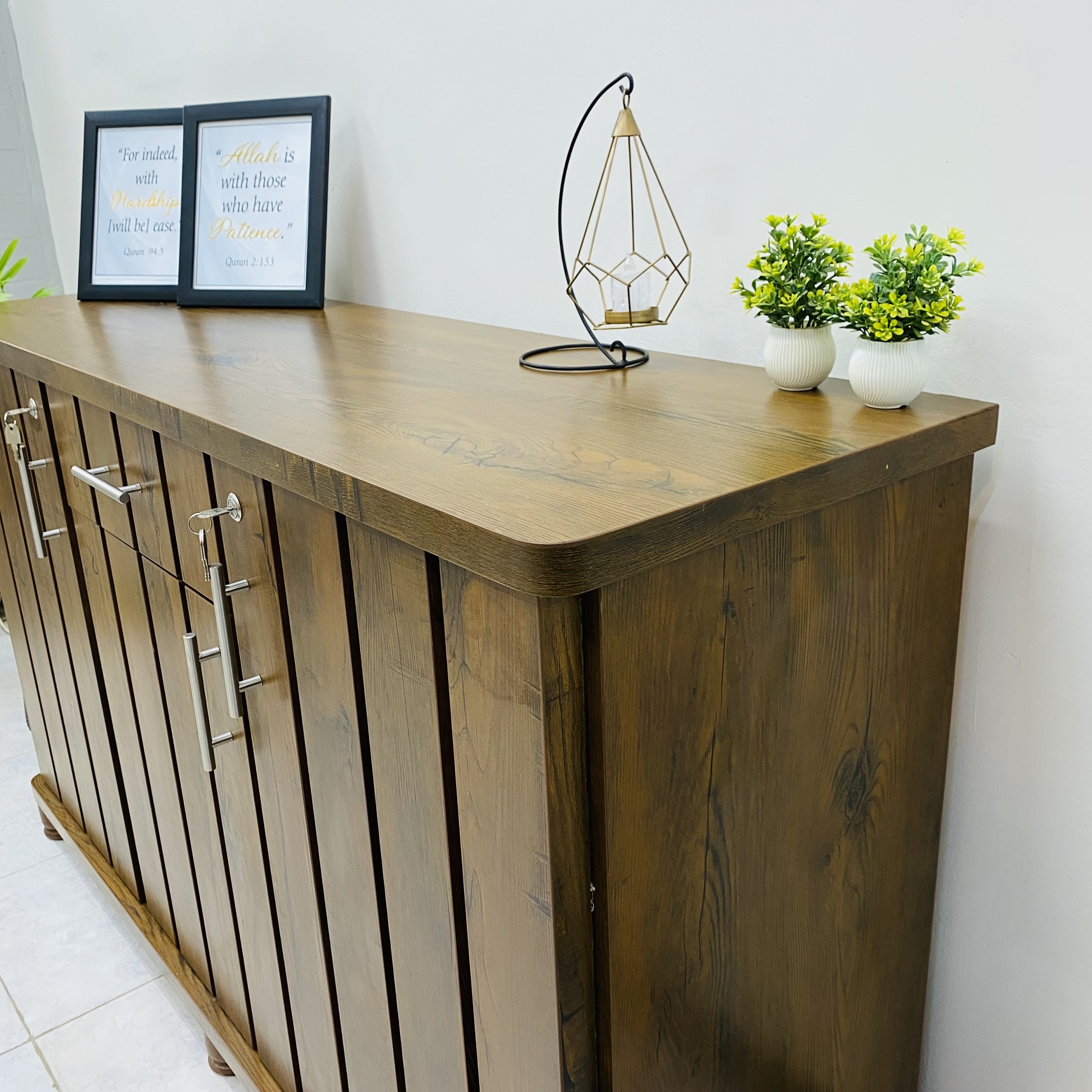 Sideboard - Image 2