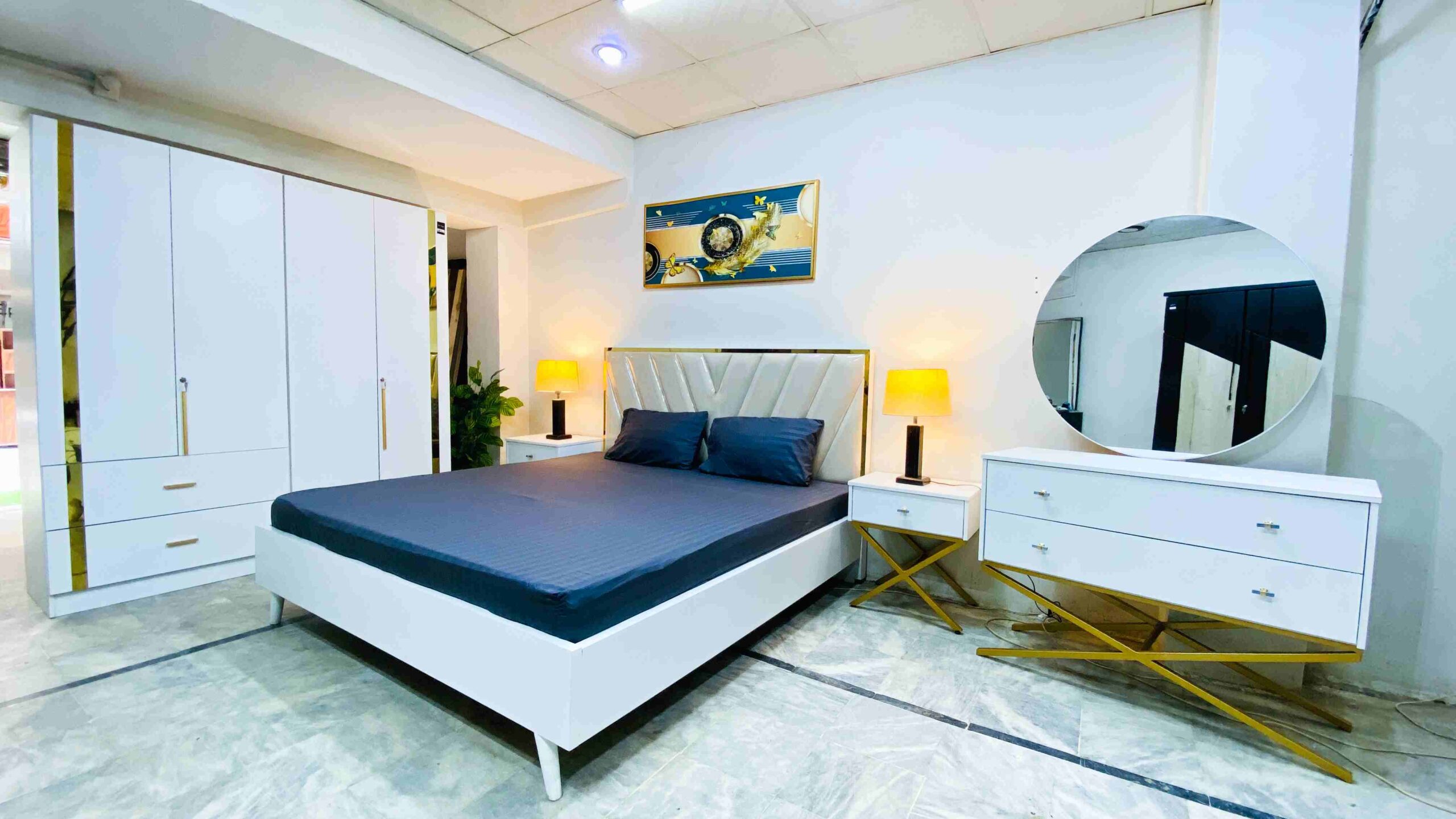 White Metal Bed Set